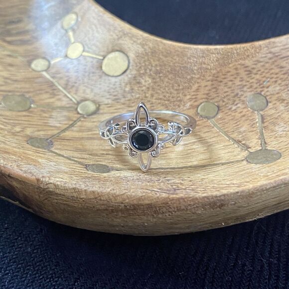 NIB 925 Sterling Silver Witch Knot Protection Ring. Black CZ Stone. Witchy. 7 - Picture 11 of 13